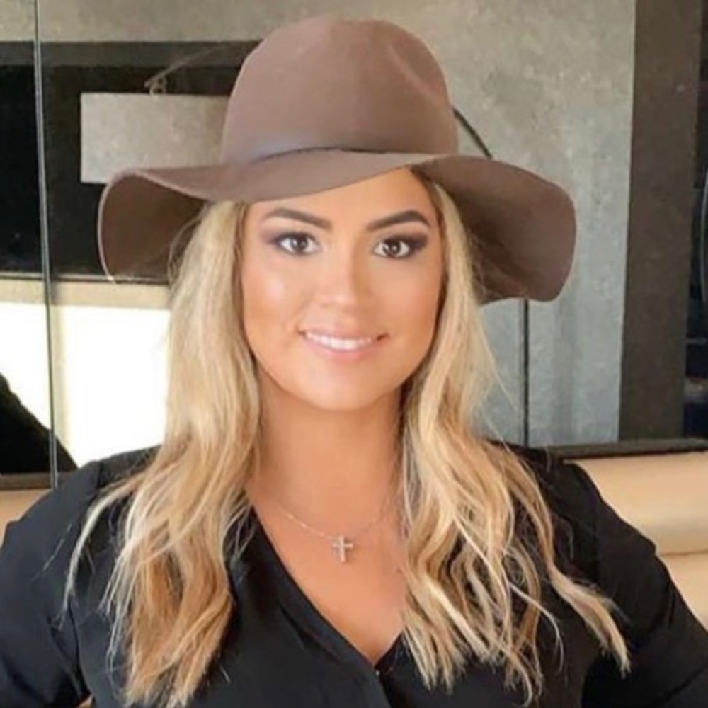 Meet your Posher, Janette